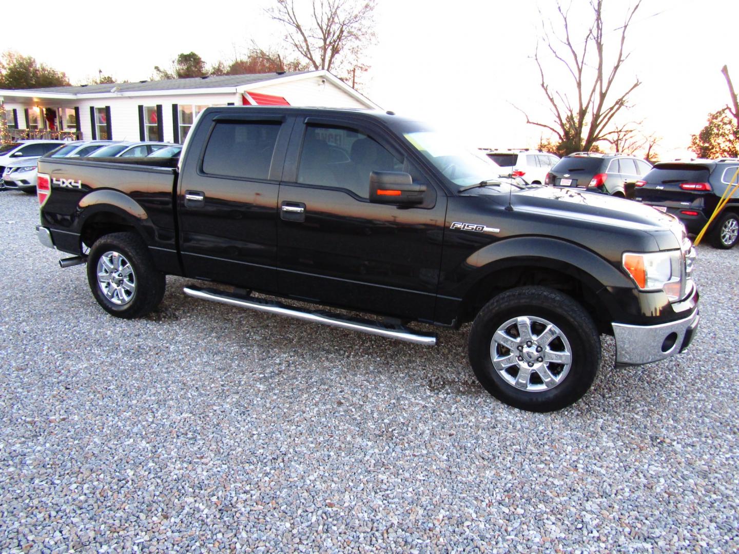 2014 Black /Gray Ford F-150 XL SuperCrew 5.5-ft. Bed 4WD (1FTFW1EF3EK) with an 5.0L V8 engine, Automatic transmission, located at 15016 S Hwy 231, Midland City, AL, 36350, (334) 983-3001, 31.306210, -85.495277 - Photo#0